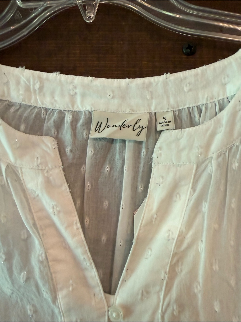 Wonderly top features a clip dot texture, V-neck, and tiered hemline Small NWT - Picture 4 of 13